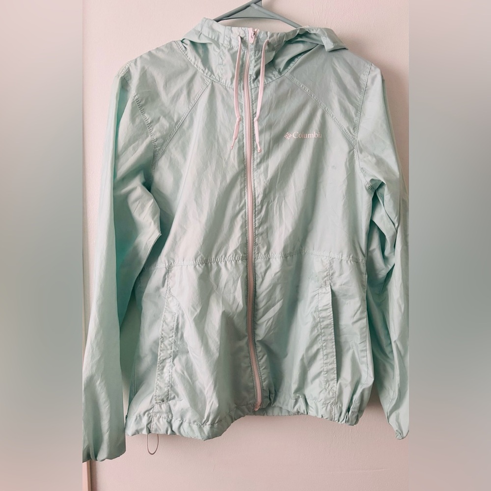 Columbia Women's Light Blue Lightweight Windbreaker